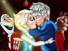 Холодное сердце: Эльза и Джек целуются в кинотеатре